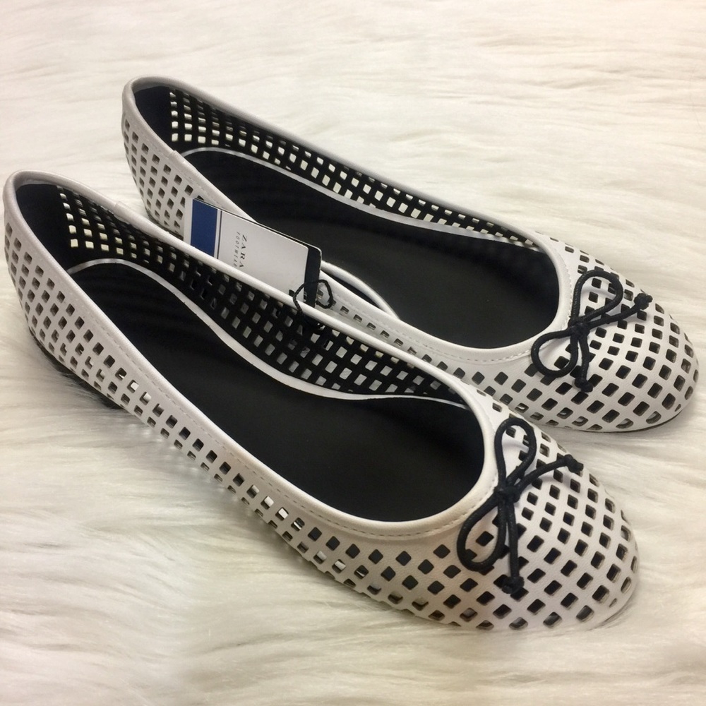 NWT Zara Women White ballet flats 6.5